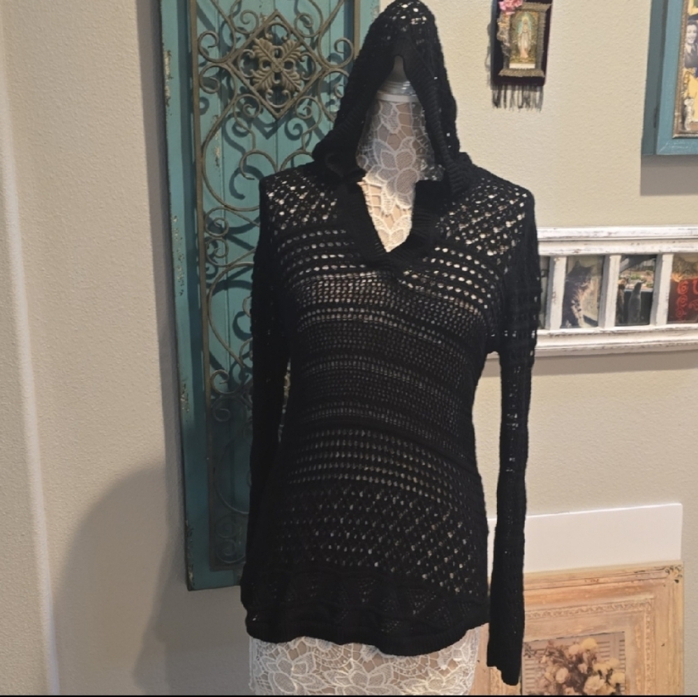 🌹Anthropologie Black Crochet Hooded Swimsuit Cover - Picture 5 of 7